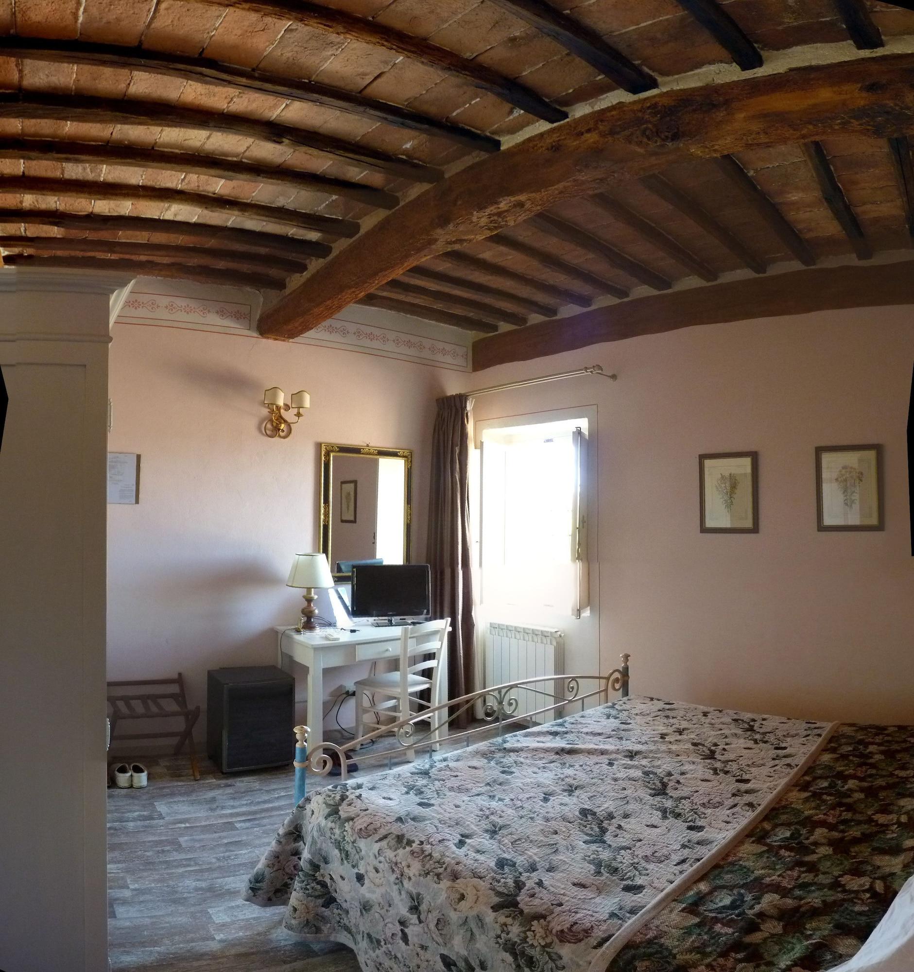 Palazzo Di Valli Siena