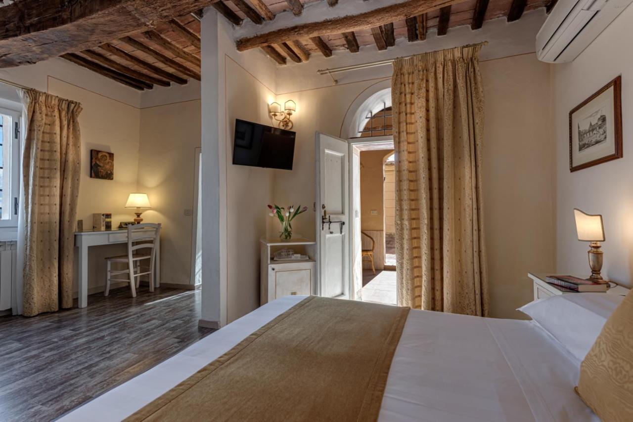 Palazzo Di Valli 3* Siena